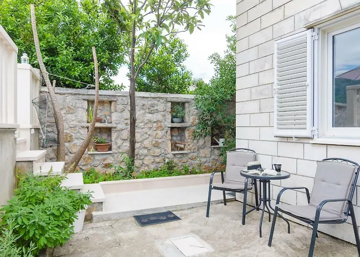 Hanas Dream Places شقة *